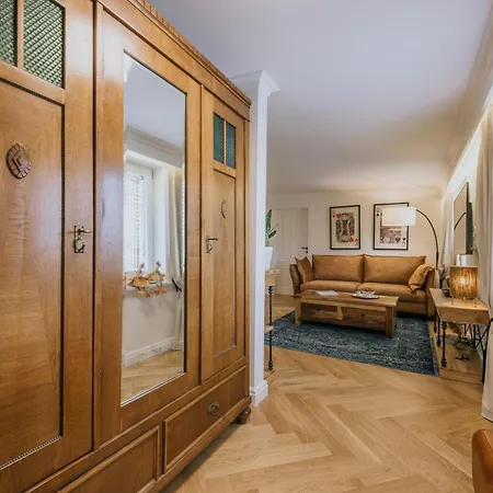 Wroclawska 11 아파트 *